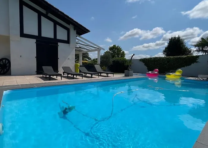 Avec Piscine Anglet Proche Biarritz