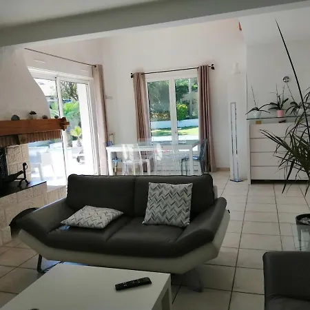 Villa Avec Piscine Anglet Proche Duree Sejour Sept Nuitees Et Biarritz